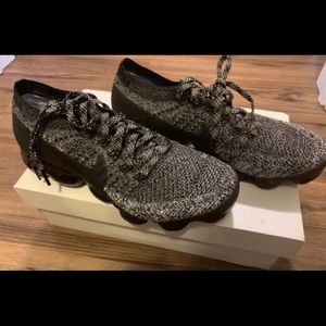 Women vapormax size 8.5 brand new in box